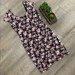 Charlotte Russe Floral Cap-Sleeve Dress
